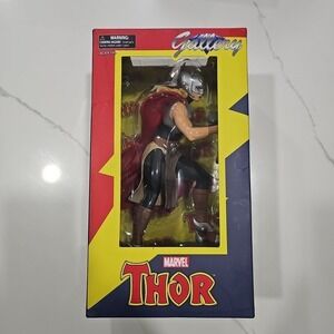 NIB 2017 Diamond Select Marvel Gallery Lady Thor PVC Statue